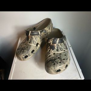 Camo crocs